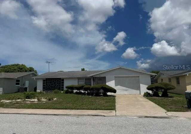 Photo 1 of Sale Pending at 7221 Oakshire Dr, Port Richey, FL 34668 | MLS# W7888840 | Listing updated on 2026-08-27