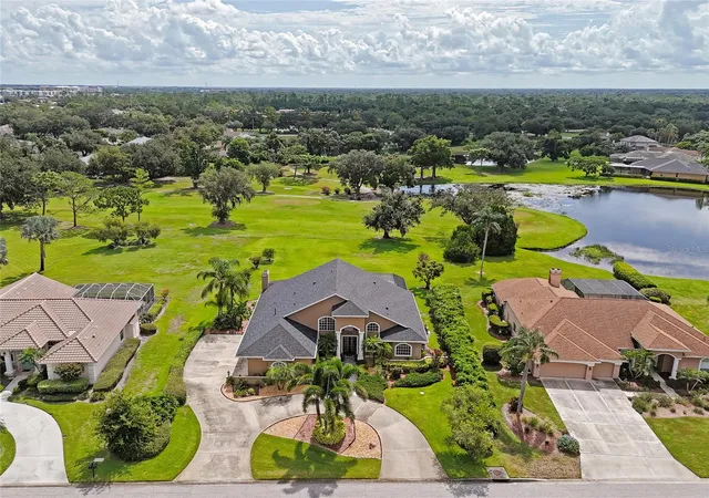 2nd image of 6213 Glen Abbey Ln, Bradenton, FL 34202 | MLS# A4703811