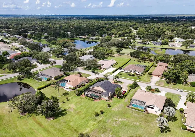 Photo 3 of Single family home for sale at 6213 Glen Abbey Ln, Bradenton, FL 34202 | MLS# A4703811 | Listing updated on 2026-08-25