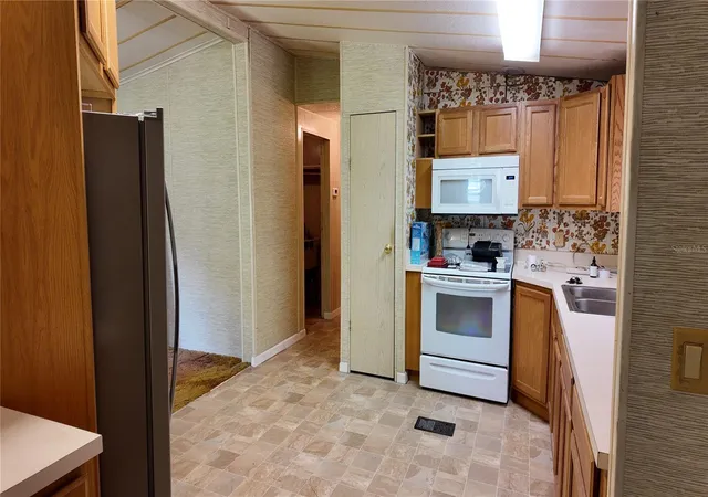 Photo 5 of Manufactured home for sale at 4641 A St, Saint Cloud, FL 34772 | MLS# TB8541640 | Listing updated on 2026-09-02
