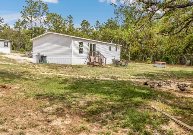 Photo 3 of Manufactured home for sale at 5021 S Adventure Pt, Homosassa Springs, FL 34446 | MLS# W7888841 | Listing updated on 2026-09-27