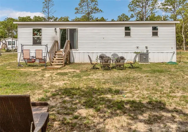 Photo 4 of Manufactured home for sale at 5021 S Adventure Pt, Homosassa Springs, FL 34446 | MLS# W7888841 | Listing updated on 2026-09-27