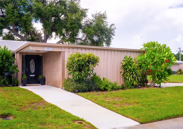1st image of 3289 Fairhaven Ln #112, Sarasota, FL 34239 | MLS# A4703814