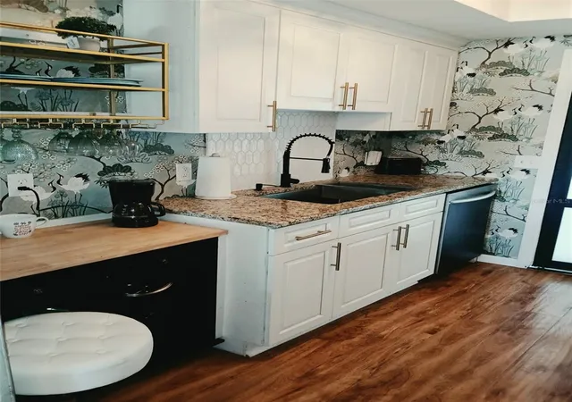 Photo 4 of Condo for sale at 1900 59th Avenue N #312, Saint Petersburg, FL 33714 | MLS# TB8541652 | Listing updated on 2026-09-14