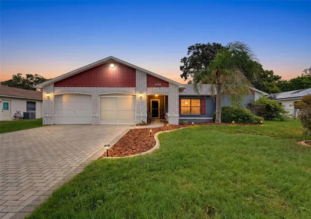 Photo 3 of Single family home for sale at 8389 Camphor Dr, Spring Hill, FL 34606 | MLS# W7888845 | Listing updated on 2026-08-30
