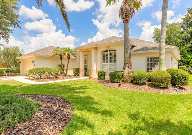 Photo 3 of Single family home for sale at 1283 Royal Pointe Ln, Ormond Beach, FL 32174 | MLS# V4950884 | Listing updated on 2026-10-02