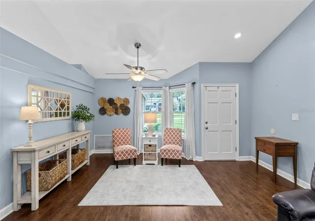 Photo 4 of Single family home for sale at 633 Pugh St, Lake Mary, FL 32746 | MLS# O6435948 | Listing updated on 2026-10-07