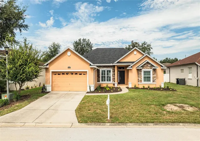 2nd image of 6331 Alamanda Hills Dr, Lakeland, FL 33813 | MLS# L4964506