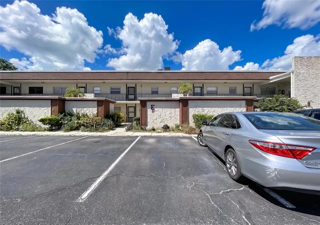 image of 2750 E Bay Dr, LARGO, FL 33771