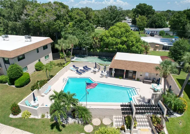 2nd image of 2750 E Bay Dr, LARGO, FL 33771