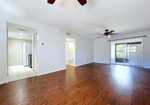 image of 2750 E Bay Dr #5E, Largo, FL 33771 | MLS# TB8541669