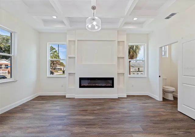 Photo 5 of Single family home for sale at 802 18Th St S, St Petersburg, FL 33712 | MLS# TB8541673 | Listing updated on 2026-08-31