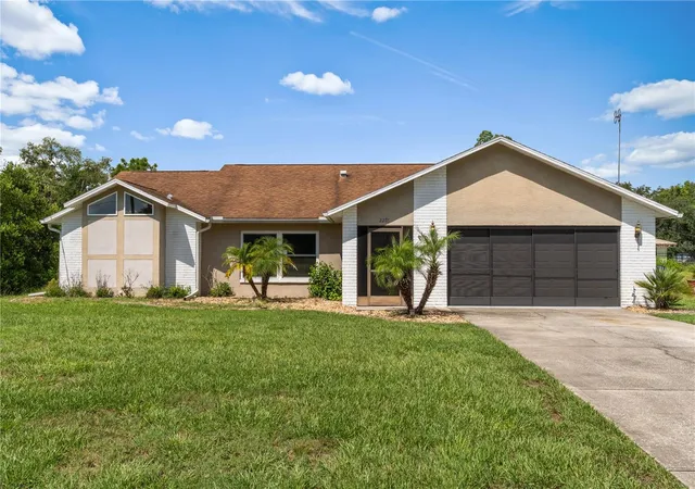 Photo 2 of Single family home for sale at 2285 Godfrey Ave, Spring Hill, FL 34609 | MLS# W7888847 | Listing updated on 2026-08-29