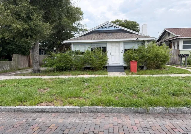 Photo 2 of Single family home for sale at 618 15th Street N, Saint Petersburg, FL 33705 | MLS# FC320908 | Listing updated on 2026-09-12