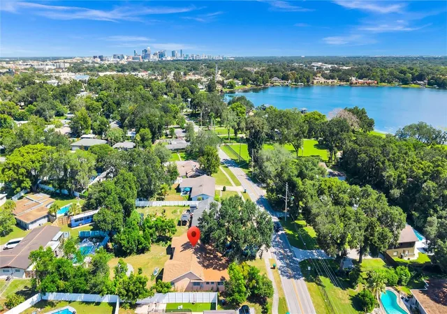 Photo 4 of Single family home for sale at 3126 S Osceola Ave, Orlando, FL 32806 | MLS# O6435958 | Listing updated on 2026-08-27