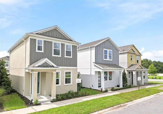 Photo 2 of Single family home for sale at 2015 Amelia Bay Pl, Valrico, FL 33596 | MLS# TB8541683 | Listing updated on 2026-10-06