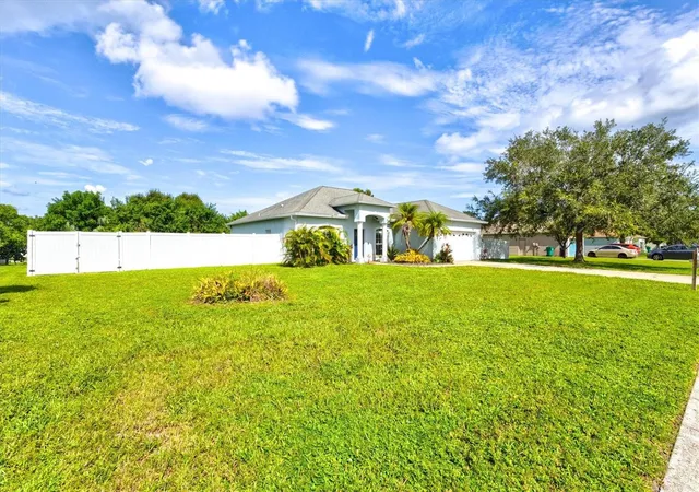 Photo 2 of Single family home for sale at 1505 22nd Ave W, Palmetto, FL 34221 | MLS# A4703822 | Listing updated on 2026-09-17