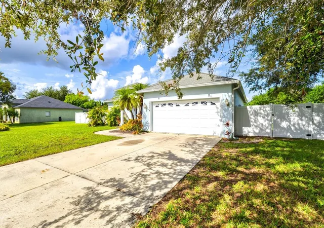 Photo 4 of Single family home for sale at 1505 22Nd Ave W, Palmetto, FL 34221 | MLS# A4703822 | Listing updated on 2026-09-17
