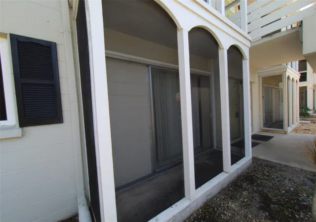 2nd image of 2304 Ringling Blvd #104, Sarasota, FL 34237 | MLS# A4703823