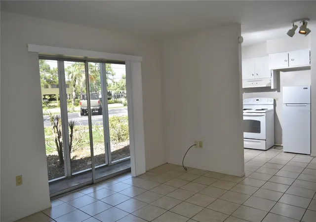 5th image of 2304 Ringling Blvd #104, Sarasota, FL 34237 | MLS# A4703823