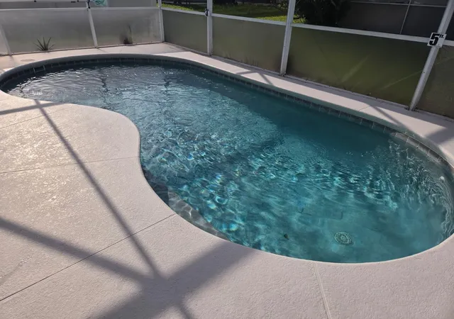 3rd image of 142 Pine Cone Dr, Davenport, FL 33897 | MLS# O6435962