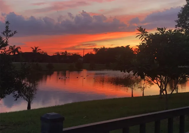 Photo 2 of Sale Pending at 5308 Chiswick Cir, Belle Isle, FL 32812 | MLS# O6435963 | Listing updated on 2026-09-12