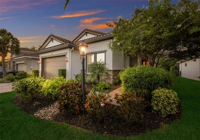 Photo 3 of Single family home for sale at 13807 American Prairie Pl, Lakewood Ranch, FL 34211 | MLS# A4703825 | Listing updated on 2026-09-24