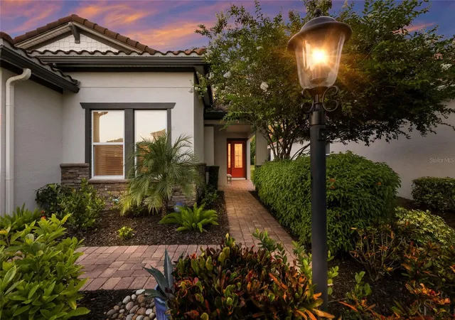 Photo 4 of Single family home for sale at 13807 American Prairie Pl, Lakewood Ranch, FL 34211 | MLS# A4703825 | Listing updated on 2026-09-24