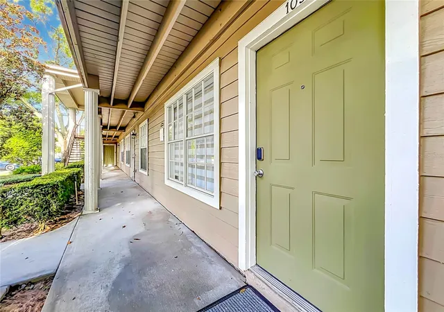 2nd image of 121 Reserve Cir #105, Oviedo, FL 32765 | MLS# S5156157