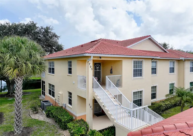 52nd image of 703 Casa Del Lago Wy #703, Venice, FL 34292 | MLS# N6145459