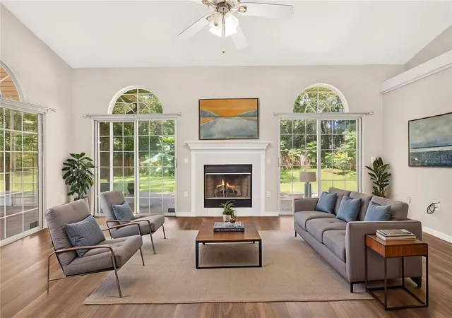 Photo 2 of Single family home for sale at 1124 Nw 98th Ter, Gainesville, FL 32606 | MLS# GC542948 | Listing updated on 2026-09-20