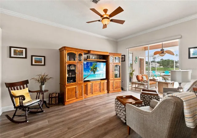 Photo 4 of Single family home for sale at 2524 Raccoon Run Ln, Orlando, FL 32837 | MLS# O6435970 | Listing updated on 2026-09-21