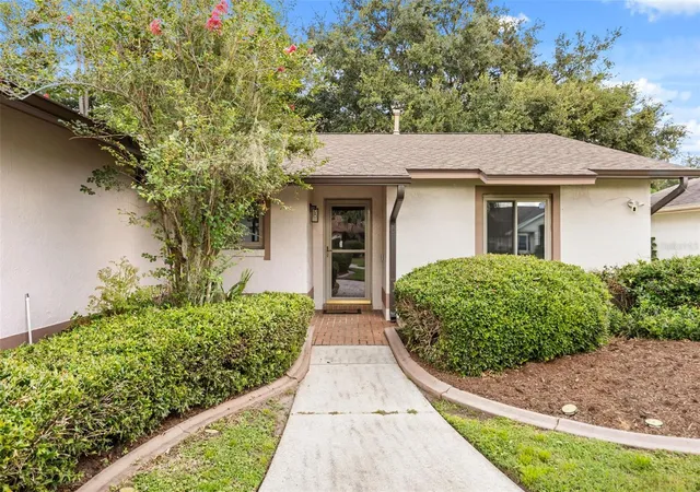 Photo 3 of Single family home for sale at 11813 Scotty Dr, Orlando, FL 32821 | MLS# O6435971 | Listing updated on 2026-09-28