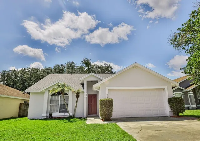1st image of 1098 Sugarberry Trl, Oviedo, FL 32765 | MLS# O6435972