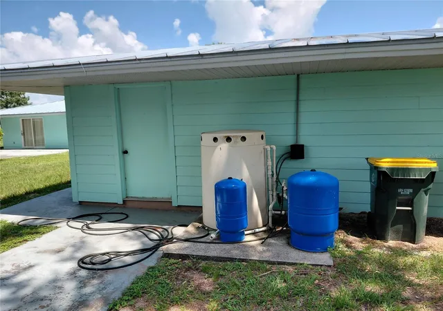 Photo 3 of Single family home for sale at 1303 Club Ln, Lorida, FL 33857 | MLS# TB8541711 | Listing updated on 2026-08-27