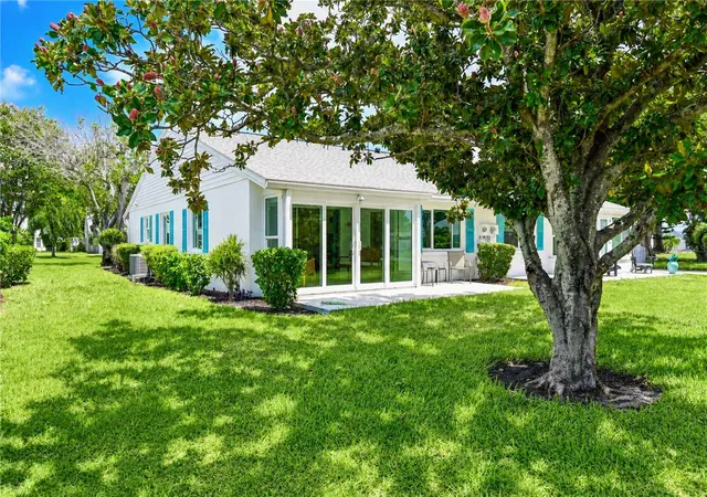 Photo 4 of Condo for sale at 9406 Andover Cir, Bradenton, FL 34210 | MLS# A4703831 | Listing updated on 2026-10-06