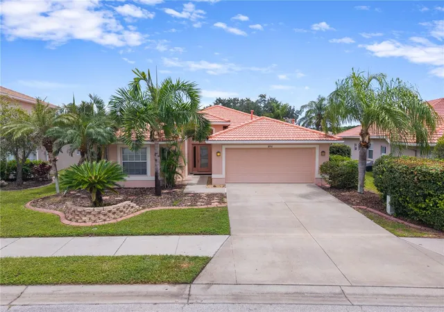Single family home for sale at 8910 Stone Harbour Loop, BRADENTON, FL 34212 | MLS# A4703833