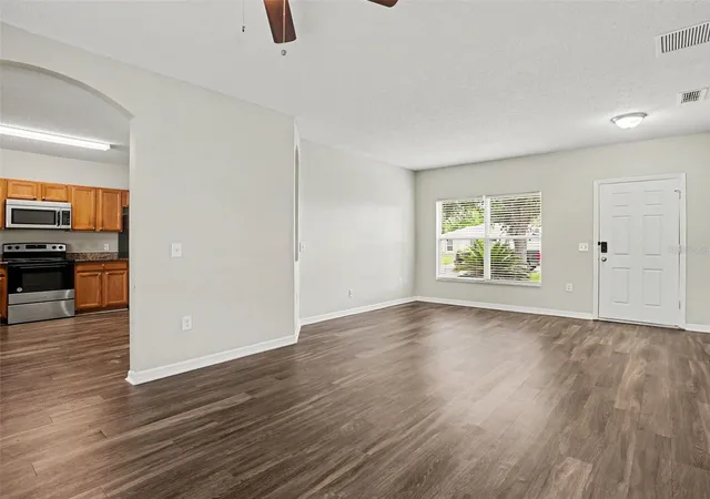 Photo 5 of Single family home for sale at 422 Columbia Ct, Poinciana, FL 34759 | MLS# O6435987 | Listing updated on 2026-08-28