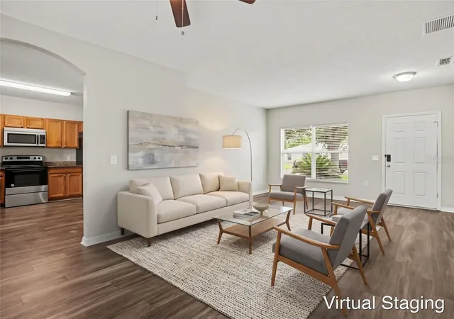 Photo 4 of Single family home for sale at 422 Columbia Ct, Poinciana, FL 34759 | MLS# O6435987 | Listing updated on 2026-10-15