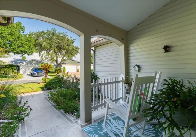 Photo 4 of Single family home for sale at 611 Lisbon Ln, The Villages, FL 32159 | MLS# G5116862 | Listing updated on 2026-10-10