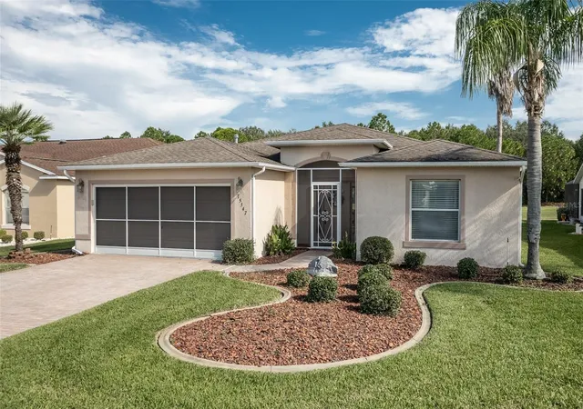 Photo 2 of Single family home for sale at 15547 Sw 13th Cir, Ocala, FL 34473 | MLS# OM730934 | Listing updated on 2026-09-29
