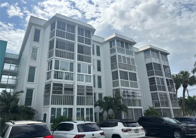 2nd image of 4910 38th Wy S #411, St Petersburg, FL 33711 | MLS# TB8541724