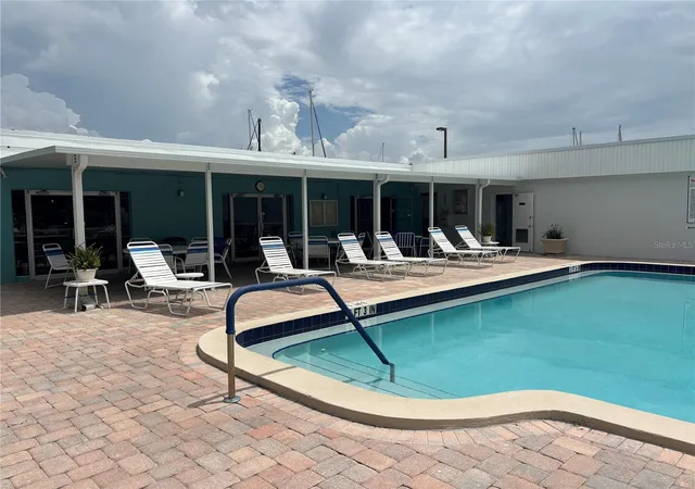 2nd image of 4910 38Th Wy S, ST PETERSBURG, FL 33711