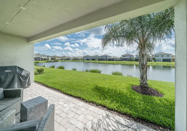 4th image of 3290 Great Banyan Wy, Wesley Chapel, FL 33543 | MLS# TB8541725