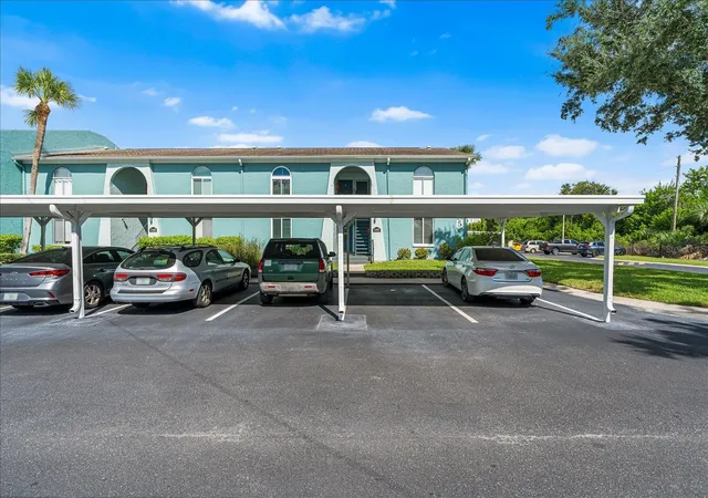 4th image of 11401 3Rd St N #2, St Petersburg, FL 33716 | MLS# TB8541728