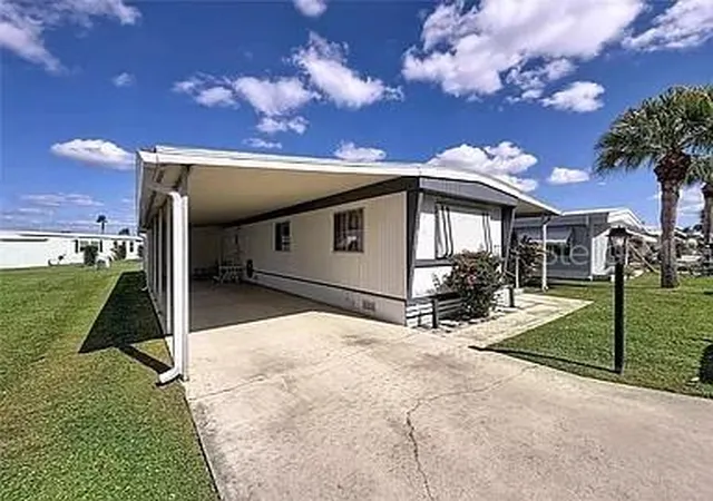 3rd image of 213 Lakeside Ranch Cir, Winter Haven, FL 33881 | MLS# S5156169