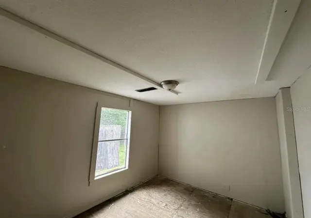 3rd image of 1242 Sea Oats Cir E, Lakeland, FL 33815 | MLS# TB8541730
