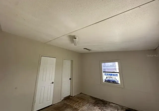 4th image of 1242 Sea Oats Cir E, Lakeland, FL 33815 | MLS# TB8541730