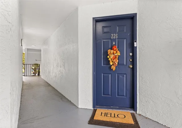 Listing Photo 4 - Condo for sale in building located at 5713 Gatlin Ave, Orlando, FL 32822 - Unit #226