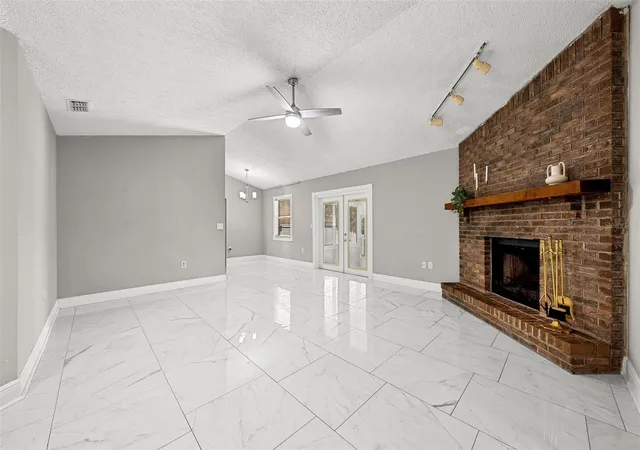 Photo 3 of Single family home for sale at 3878 Feather Dr, Lakeland, FL 33812 | MLS# TB8541736 | Listing updated on 2026-09-30